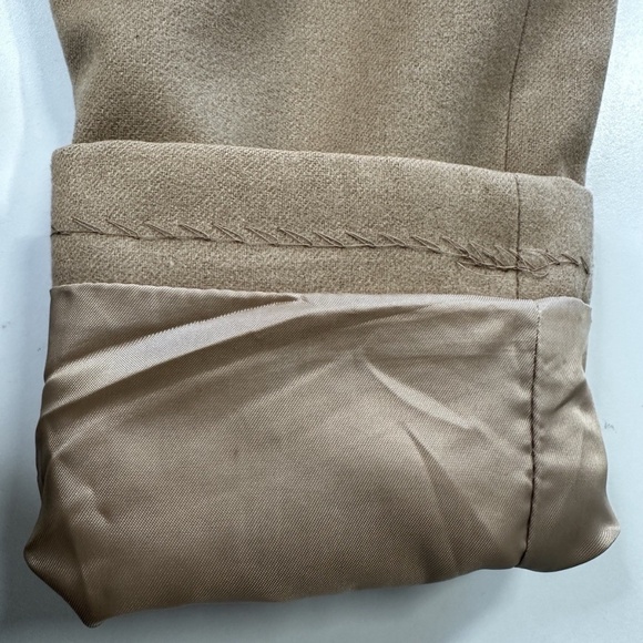 Pendleton Virgin Wool Coat: Classic Camel Outerwear for Timeless Style - Picture 12 of 16